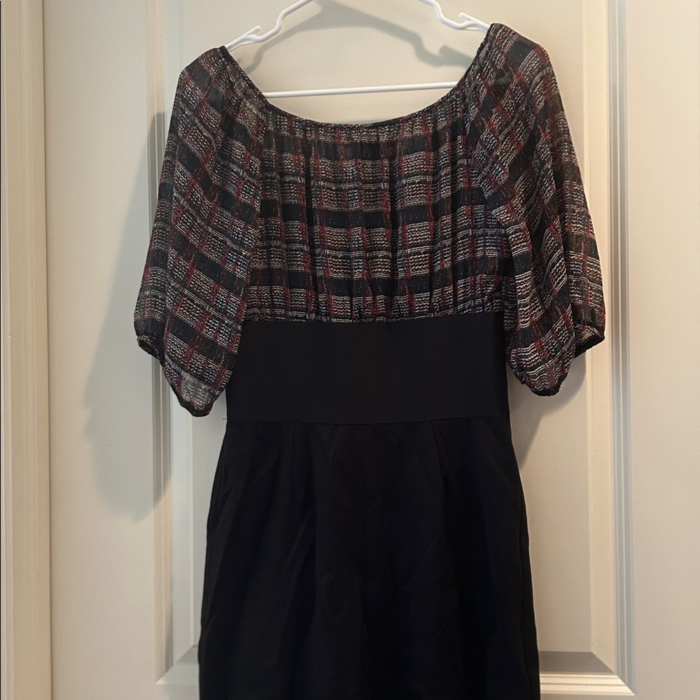 Max Studio Multicolor pattern Top w/puffy short s… - image 7